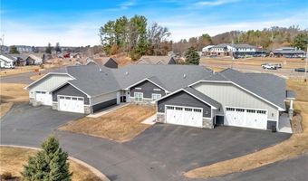 1368 Cypress Ct, Altoona, WI 54720