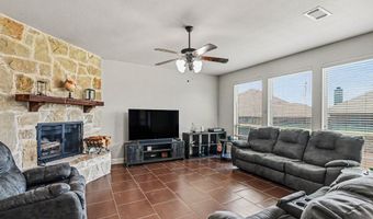 828 Sunflower Ct, Aledo, TX 76008