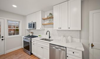 323 STRATFORD Rd, Baltimore, MD 21228