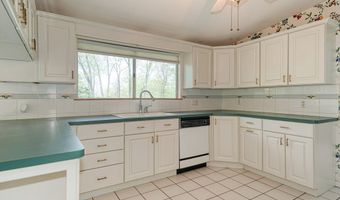 93 Vaughn Hill Rd, Bolton, MA 01740