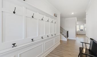 6015 Thicket Ln, Boiling Springs, SC 29316