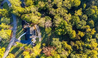 1921 Tabby Ln, Altavista, VA 24517