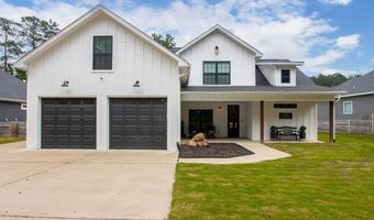 616 HIRAM Dr, Bauxite, AR 72011