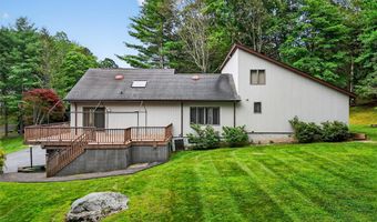 35 Greenlawn Rd, Amawalk, NY 10501