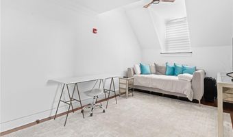 1000 Chapel View Blvd 313, Cranston, RI 02920