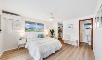 902 Wanaao Rd, Kailua, HI 96734