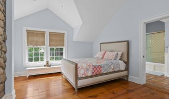 175 Cat Rock Rd, Cos Cob, CT 06807
