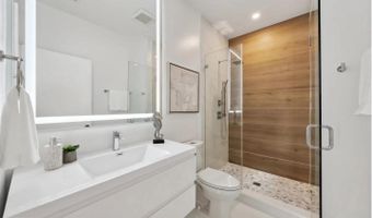 2015 13TH St NW 2, Washington, DC 20009