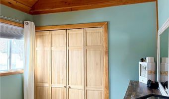 427 Van Roen Rd, Utica, NY 13502