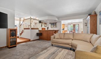 1809 Via Montecito, Camarillo, CA 93012