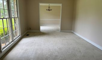 2714 Pine Manor Ln, Albany, GA 31721