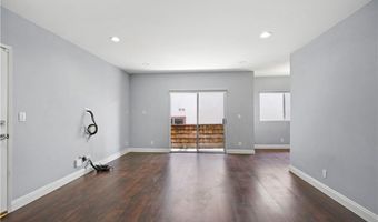 5414 Newcastle Ave 66, Encino, CA 91316