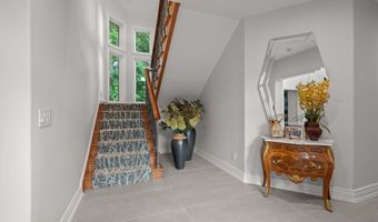 284 Park Ave, Oakhurst, NJ 07755