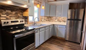 8 Graffam Rd, Baldwin, ME 04091