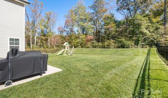 180 Moravian Ct, Advance, NC 27006