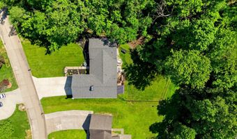 27 Hickory Dr, Barboursville, WV 25504