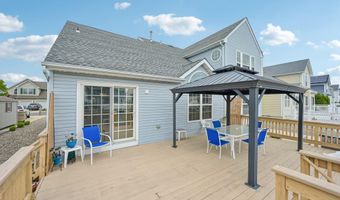18 Peaksail Dr, Bayville, NJ 08721