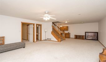 317 NE Eaglewood Dr, Ankeny, IA 50021