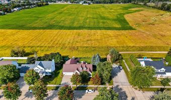 4715 N BROOKSHIRE Dr, Appleton, WI 54913
