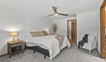2236 E Roanoke Dr, Boise, ID 83712