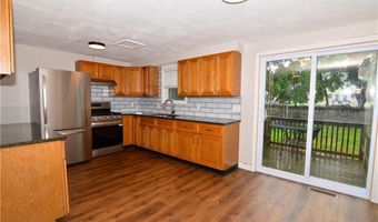 15 Saratoga Rd, North Kingstown, RI 02852