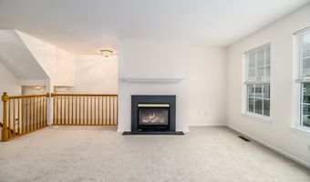 2303 Eaton Ct 2303, Danbury, CT 06811
