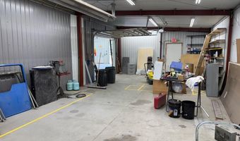 316 1st St, Aurora, NE 68818