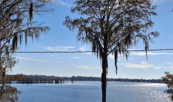 Grand Quiviera Circle, Alford, FL 32420