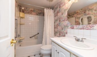 501 N BETHLEHEM Pike #7-D, Ambler, PA 19002