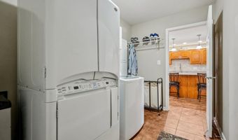933 Amesbury Ct, Indianapolis, IN 46217