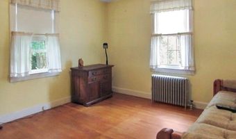21 Hemlock Ave, Cranston, RI 02910