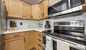 10432 W Avalon Dr, Avondale, AZ 85392