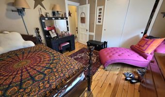 2 Green St, Barre, VT 05641