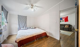 64 Favor Rd, Camden, SC 29020