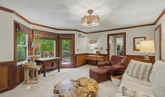 4802 Thornwood Dr, Acworth, GA 30102