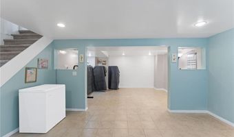 32 Waterman Ave, Johnston, RI 02919
