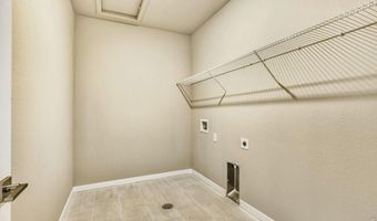 228 Sugar Beet Ln, Berthoud, CO 80513