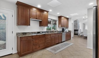 9735 Village Green Dr NE, Albuquerque, NM 87111
