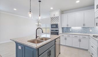 6602 SW Spindle St, Bentonville, AR 72713