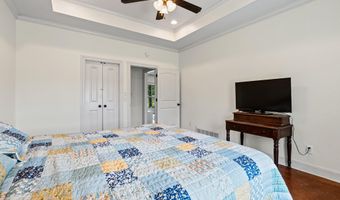 111 London Cv, Batesville, MS 38606