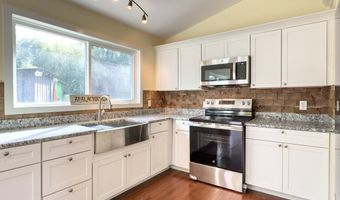 222 Ave D, Apalachicola, FL 32320