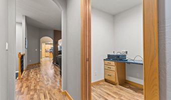 4013 E BENVALLEY Dr, Appleton, WI 54913