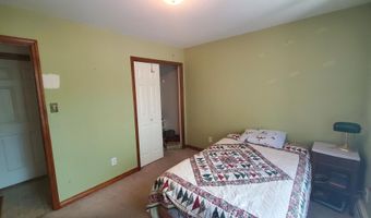 41 Dana Dr, Bangor, ME 04401