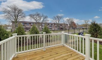 387 Masters Dr, Addison, IL 60101