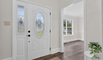 1209 Waterford Green Dr, Apex, NC 27502