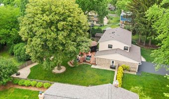 1738 E JONQUIL Ter, Arlington Heights, IL 60004