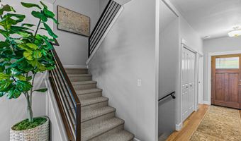 969 Camelot Dr, Ashland, OR 97520
