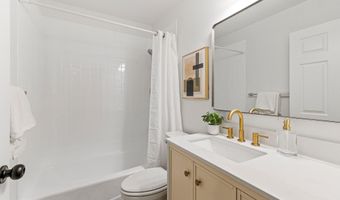 6111 35TH St N, Arlington, VA 22213
