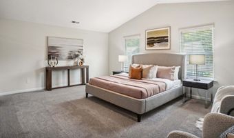 608 Country Oak Dr, Weaverville, NC 28804