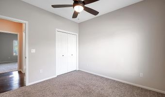 2132 N Stonegate Cir, Andover, KS 67002